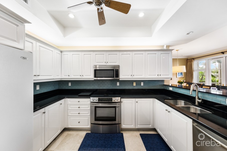 BRITANNIA KINGS COURT WITH TWO DOCK OPTIONS AVAILABLE - Image 6