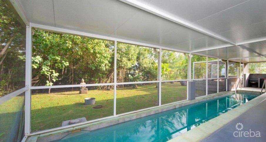 CANAL FRONT FAMILY HOME - WHIRLWIND DRIVE - Image 22