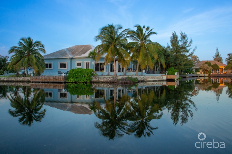 CANAL FRONT HOME ON OPEN WATER BASIN - Image 12