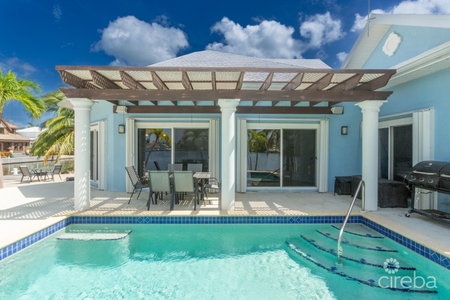 CANAL FRONT HOME ON OPEN WATER BASIN - Image 2