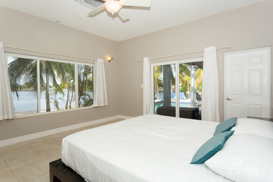 CANAL FRONT HOME ON OPEN WATER BASIN - Image 7