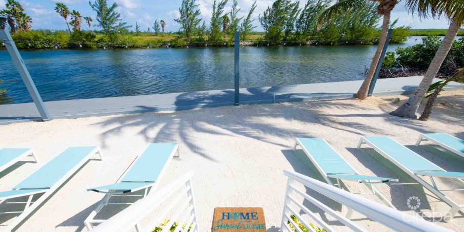 CARIB SUN - EXQUISITE WATERFRONT ESTATE W /GUESTHOUSE IN CAYMAN KAI - Image 7