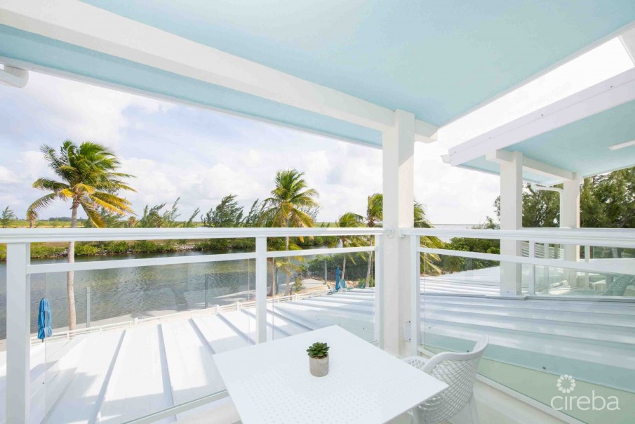 CARIB SUN - EXQUISITE WATERFRONT ESTATE W /GUESTHOUSE IN CAYMAN KAI - Image 31