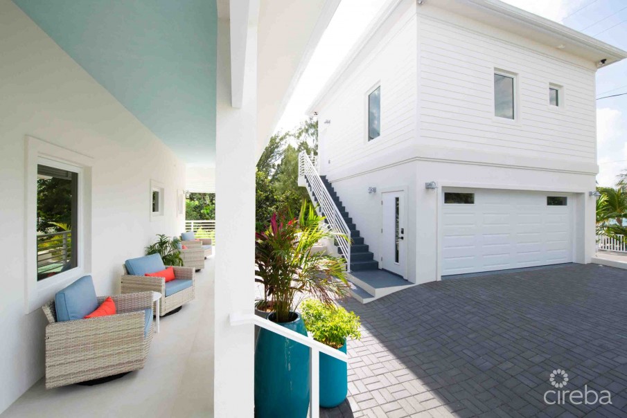 CARIB SUN - EXQUISITE WATERFRONT ESTATE W /GUESTHOUSE IN CAYMAN KAI - Image 39