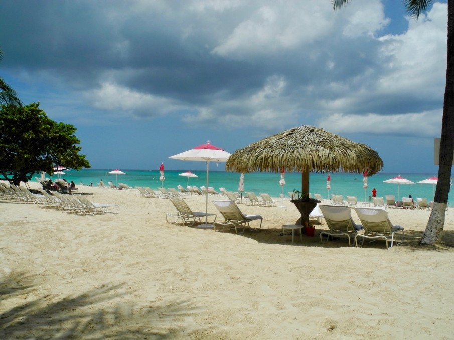 CARIBBEAN CLUB - Image 1