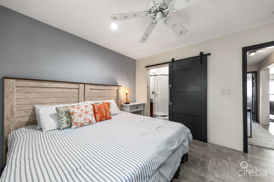 CARIBBEAN COURTS 3C, SOUTH SOUND CONDO - Image 8
