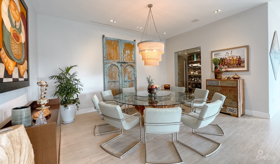 CASA BELLA – WATERFRONT RESIDENCE IN CRYSTAL HARBOUR - Image 8