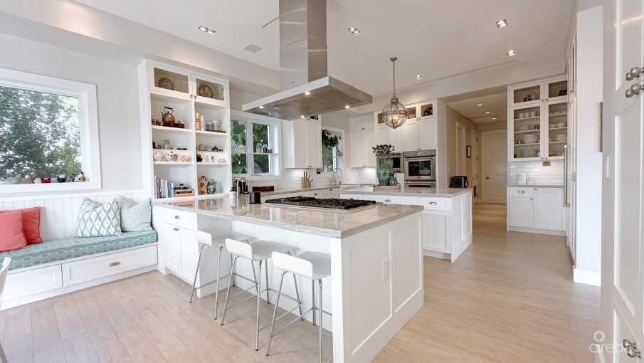 CASA BELLA – WATERFRONT RESIDENCE IN CRYSTAL HARBOUR - Image 11