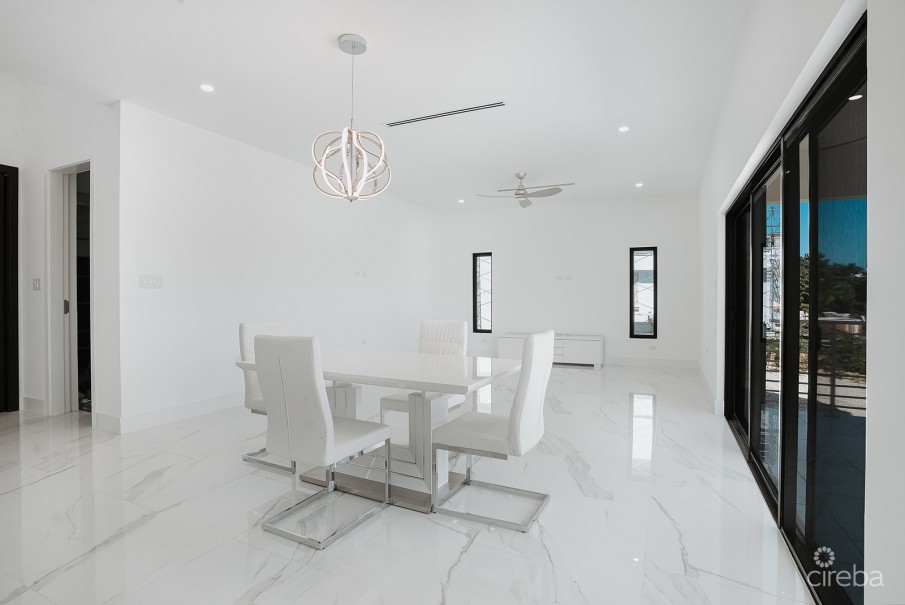 CASA BLANCA - Image 10
