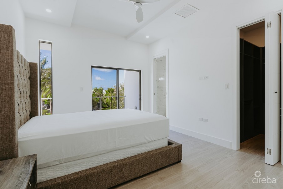 CASA BLANCA - Image 12