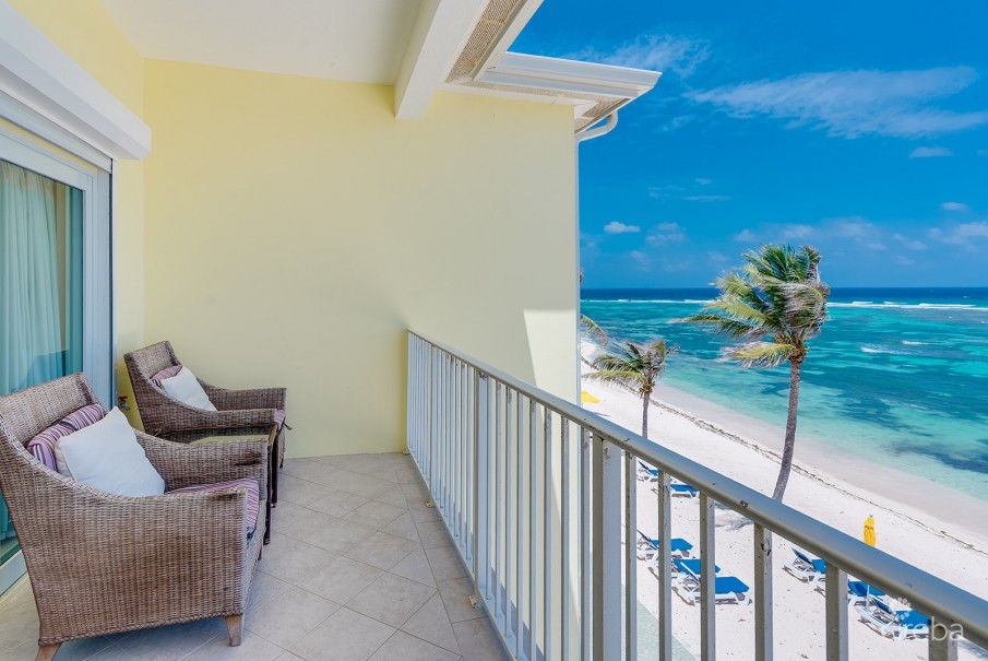 CASTAWAY COVE – 2 BED BEACHFRONT PENTHOUSE CONDO - Image 18