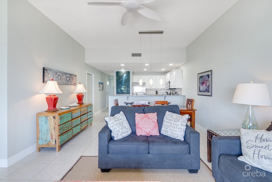 CASTAWAY COVE – 2 BED BEACHFRONT PENTHOUSE CONDO - Image 12