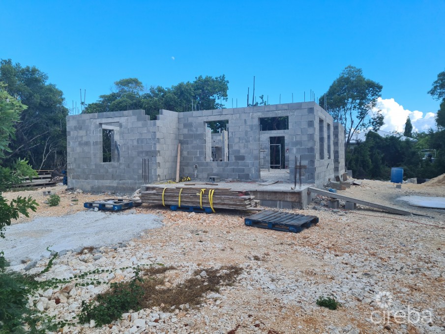 CAYMAN BRAC CENTRAL FAMILY HOME - COMPLETION EARLY 2024
