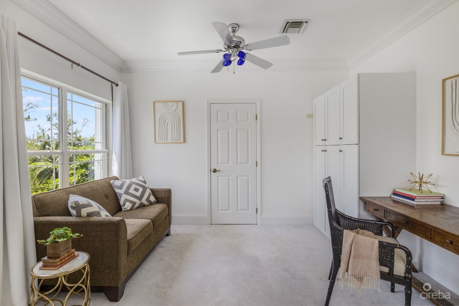 COASTAL ESCAPE – EXECUTIVE WATERFRONT LIVING - Image 10