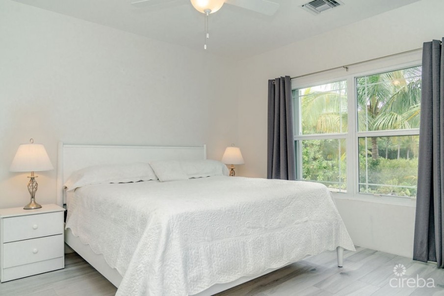 LAKEFRONT - UPGRADED 3BEDS COCONUT VILLAGE HOME - Image 5