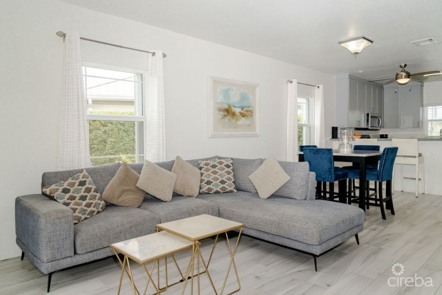 LAKEFRONT - UPGRADED 3BEDS COCONUT VILLAGE HOME - Image 4