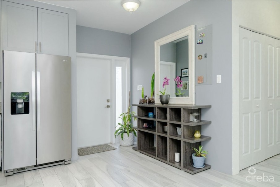 LAKEFRONT - UPGRADED 3BEDS COCONUT VILLAGE HOME - Image 15