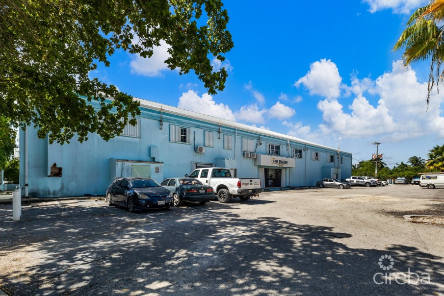 COMMERCIAL CENTRE 454 EASTERN AVENUE - 1.96 ACRES - Image 2
