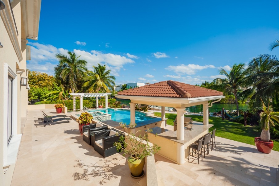 CRYSTAL HARBOUR FAMILY HOME - Image 11