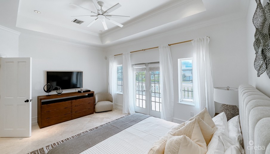 CRYSTAL HARBOUR LUXURY HOME - Image 27