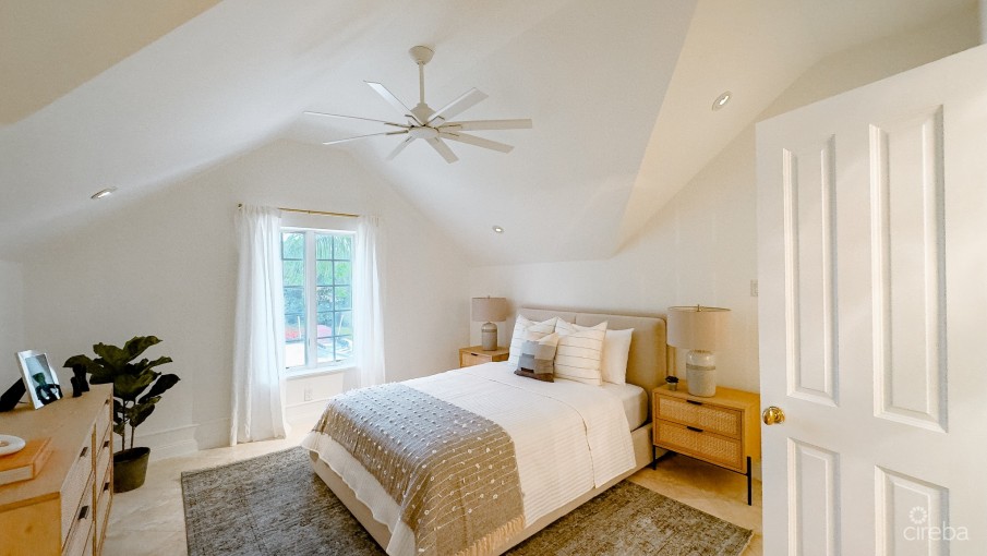 CRYSTAL HARBOUR LUXURY HOME - Image 32