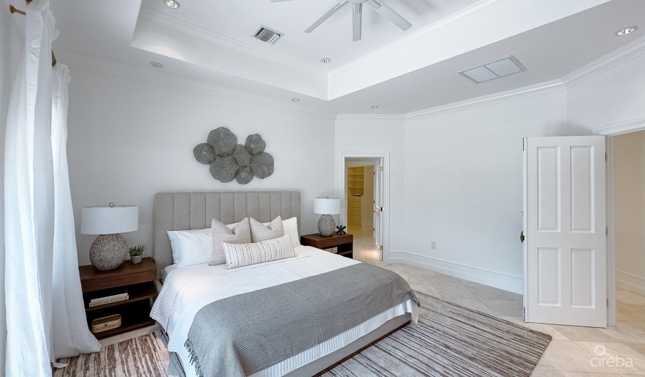 CRYSTAL HARBOUR LUXURY HOME - Image 26