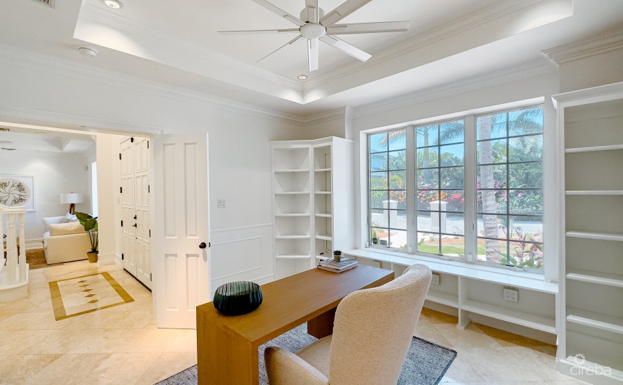 CRYSTAL HARBOUR LUXURY HOME - Image 9