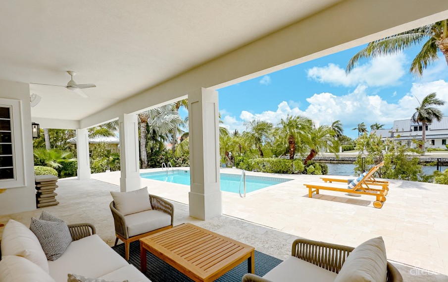 CRYSTAL HARBOUR LUXURY HOME - Image 34