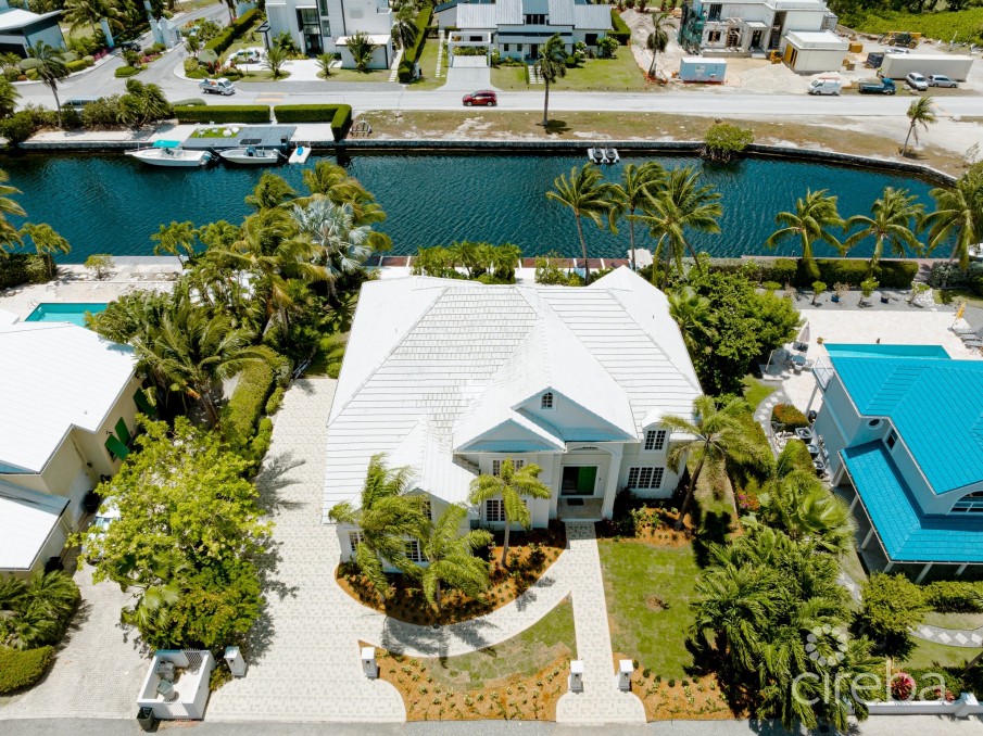 CRYSTAL HARBOUR LUXURY HOME - Image 4
