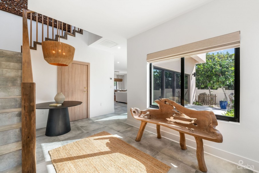 HALCYON POINT - EXPERIENCE  LUXURY FIRSTHAND - Image 2