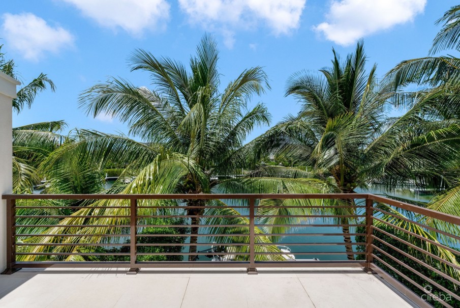 CYPRESS POINTE NORTH 303, CRYSTAL HARBOUR VILLA - Image 15