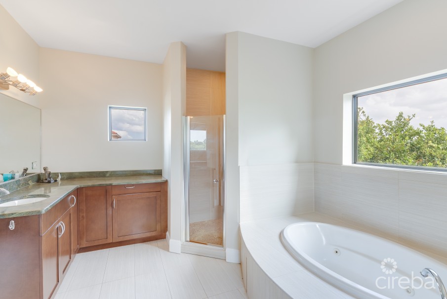 CYPRESS POINTE FAMILY HOME - Image 11