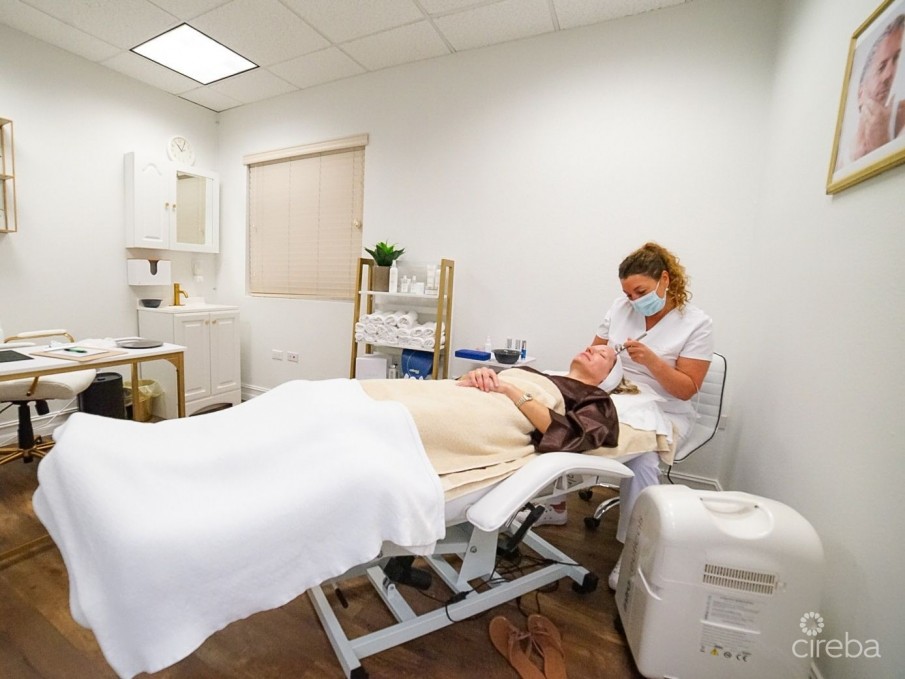 FANCY FACE SKIN CLINIC- BRAND, ASSESTS & EQUIPMENT - Image 5