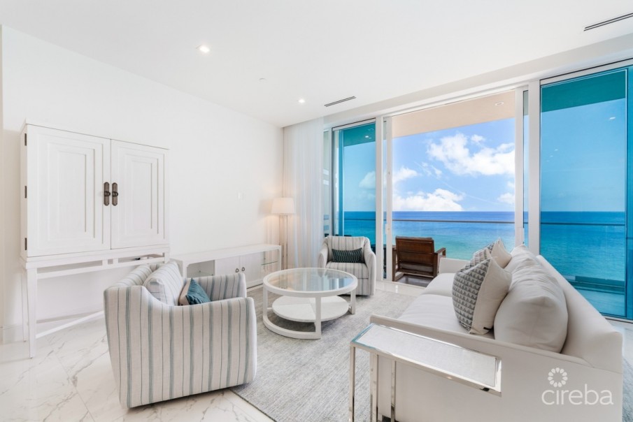 FIN OCEANFRONT CORNER RESIDENCE - Image 3