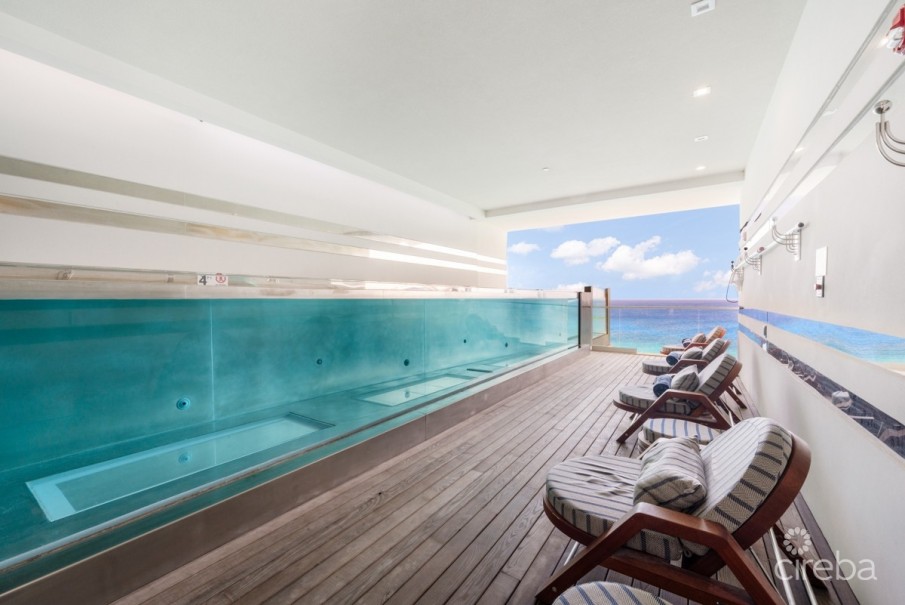 FIN OCEANFRONT CORNER RESIDENCE - Image 11