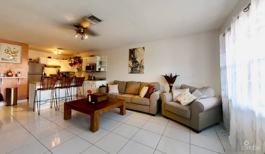 NORTH SIDE - FULER COURT, UNIT # 2 - STEPS AWAY FROM THE BEACH - Image 4