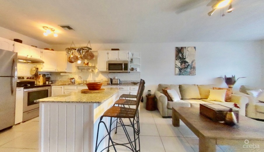 NORTH SIDE - FULER COURT, UNIT # 2 - STEPS AWAY FROM THE BEACH - Image 6