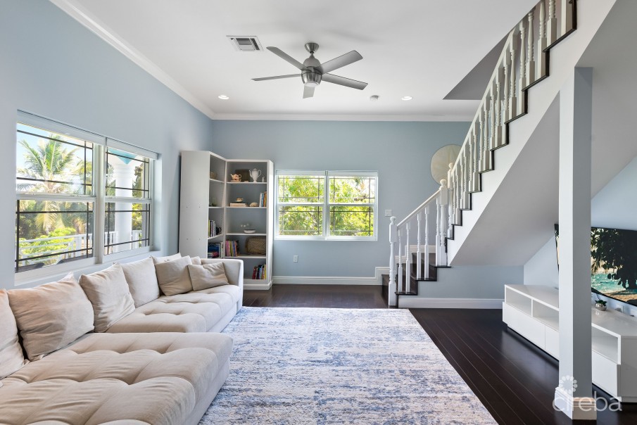 GOLDEN OPPORTUNITY + INVESTMENT PROPERTY - Image 1