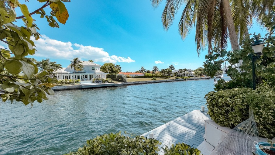 GOVERNOR'S HARBOUR HOME JELLICOE QUAY - Image 3