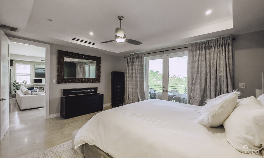 GOVERNORS HARBOUR- THE DRAKE PENTHOUSE - Image 10