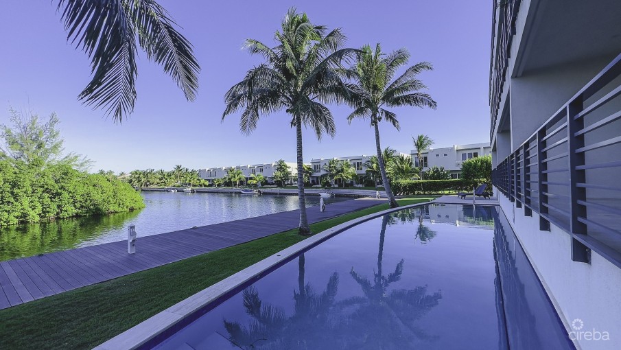 GOVERNORS HARBOUR- THE DRAKE PENTHOUSE - Image 22