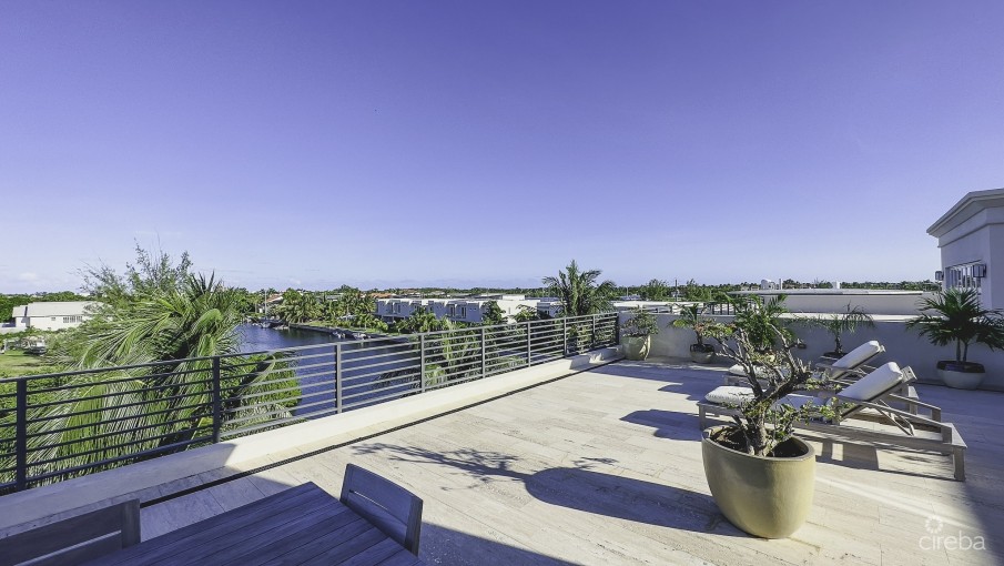 GOVERNORS HARBOUR- THE DRAKE PENTHOUSE - Image 20