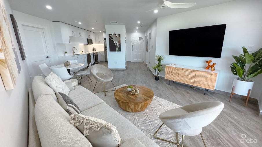 GRAND CAYMANIAN PENTHOUSE - CRYSTAL HARBOUR - Image 5