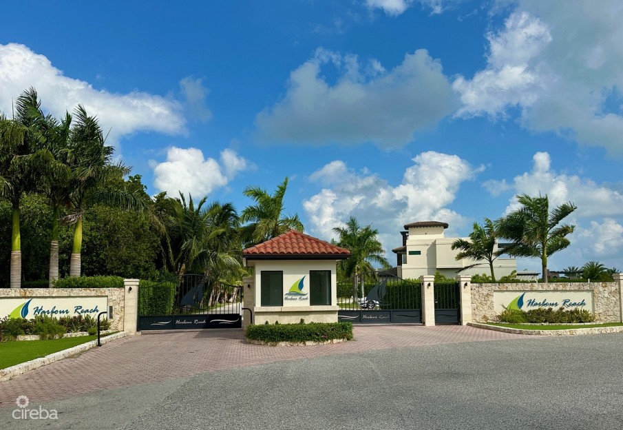 HARBOUR REACH CANAL FRONT - Image 1