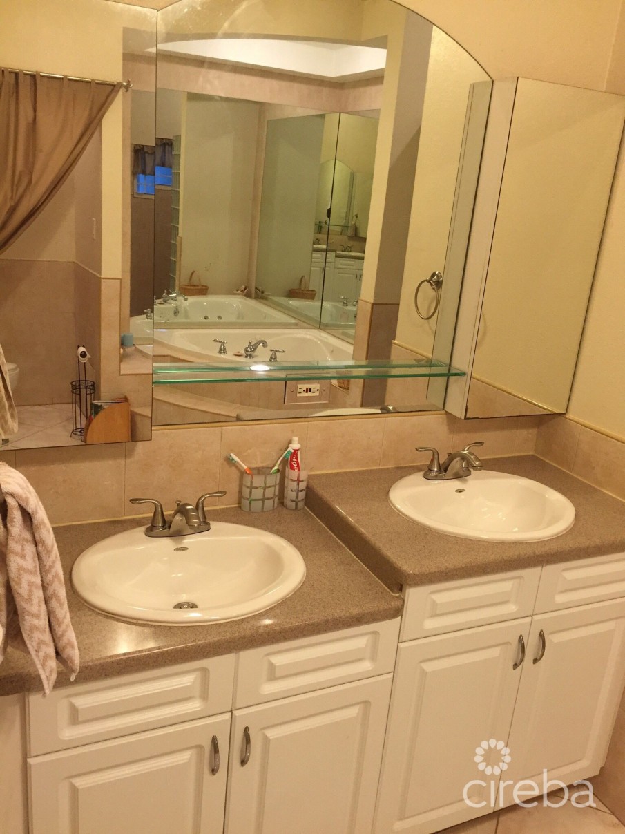 HARVEST AVENUE HOME - Image 12