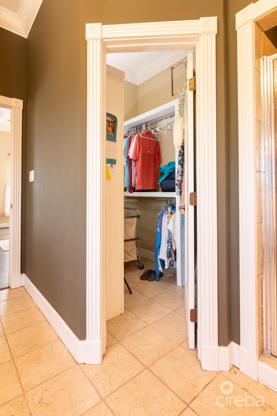 IRISH COTTAGE - Image 19