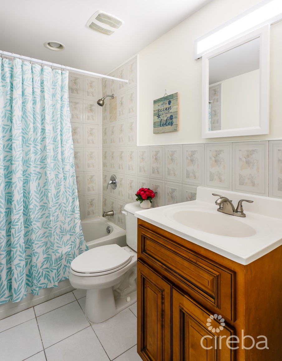 ISLAND PINE VILLAS - Image 15