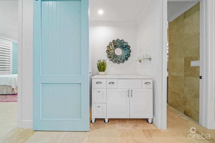 KISHA 104 | 2 BDRM WATERFRONT WALKOUT – COASTAL ELEGANCE & LUXURY - Image 16