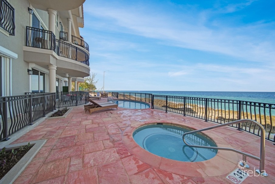 KISHA 104 | 2 BDRM WATERFRONT WALKOUT – COASTAL ELEGANCE & LUXURY - Image 22