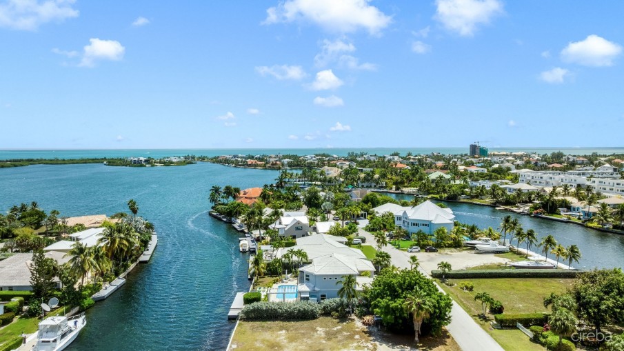 LATITUDE - CANAL FRONT LIVING IN GOVERNOR’S HARBOUR - Image 21